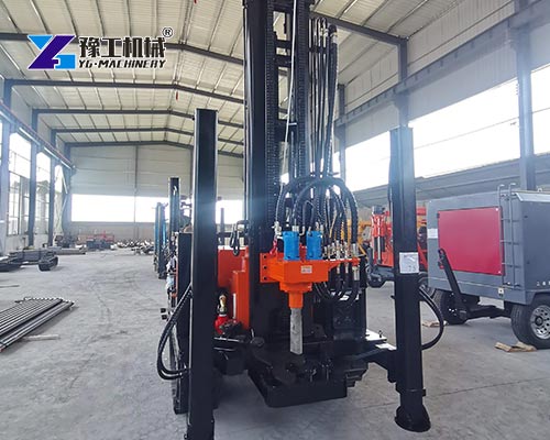 Crawler Mounted Pneumatic Water Well Drilling Rig